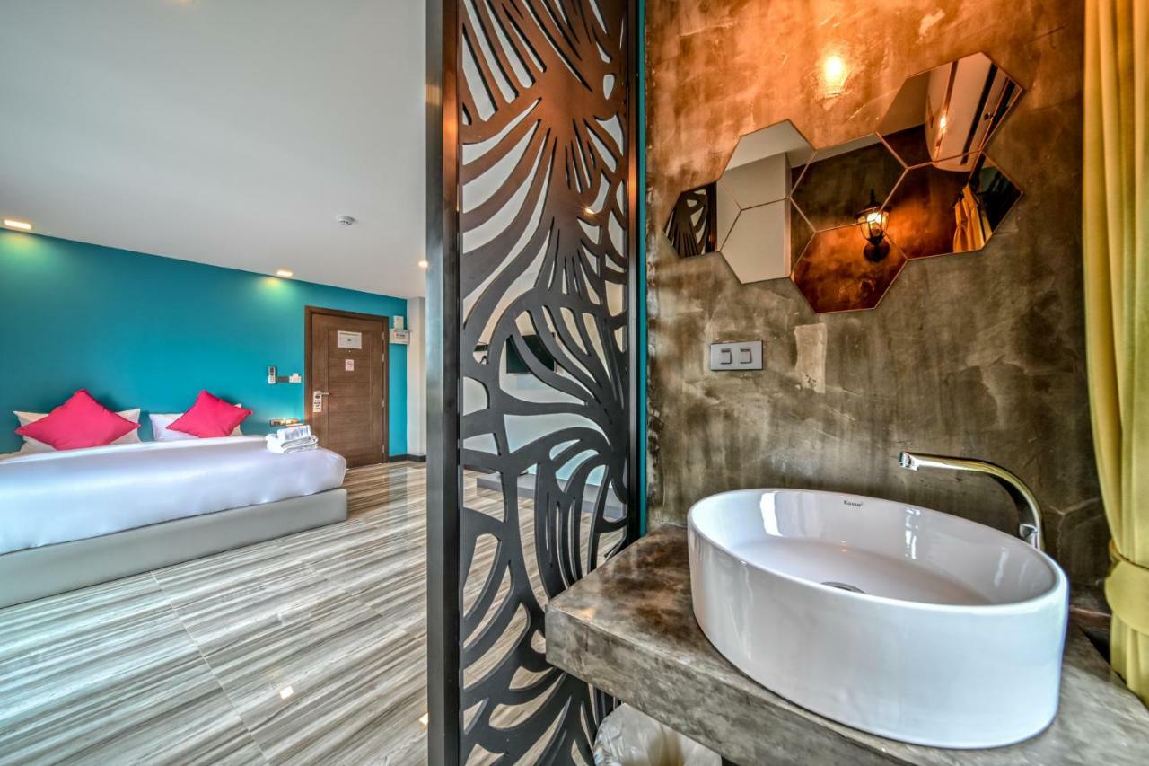 Nam Naka Boutique Hotel - Sha Plus Пхукет Экстерьер фото